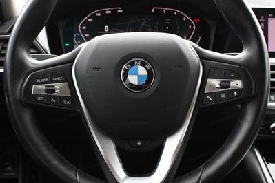BMW Seria 3 320d xDrive Sport Line aut