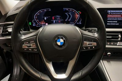 BMW Seria 3 320d xDrive mHEV Luxury Line aut