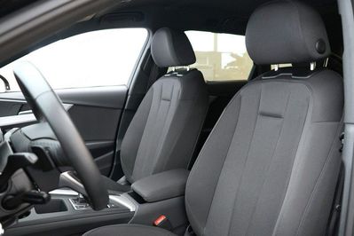 Audi A4 45 TFSI mHEV quattro S tronic