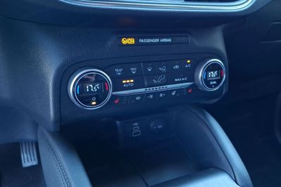 Ford Kuga 2.5 Fhev Fwd Titanium x