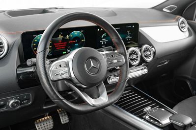 Mercedes EQA 250 66.5kWh AMG Line