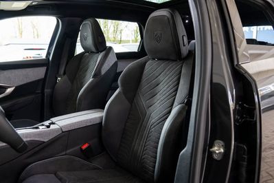 Peugeot 5008 GT 73kWh