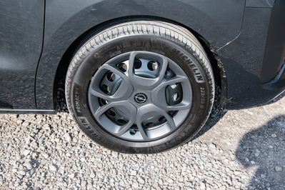 Opel Zafira Life Extra Long L2H1 Business AT8