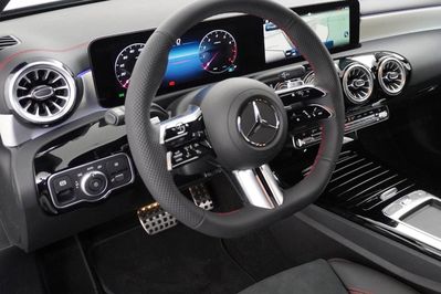 Mercedes CLA 200 AMG Line Shooting Brake