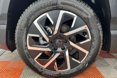 Jeep Compass Altitude 1.2 e-Hybrid DCT