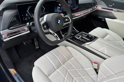 BMW Seria 7 740d xDrive M Sport
