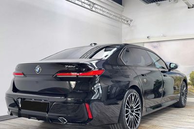 BMW Seria 7 740d xDrive M Sport