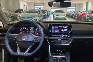 Seat Leon 1.5 eTSI DSG