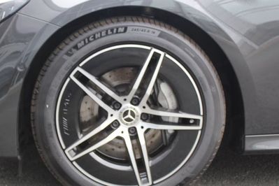 Mercedes Klasa E 200 4-Matic AMG