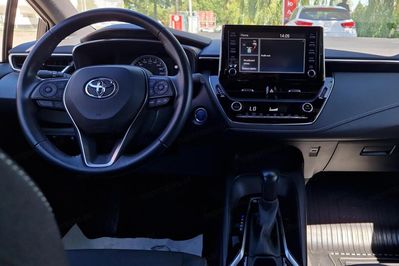 Toyota Corolla 1.8 Hybrid