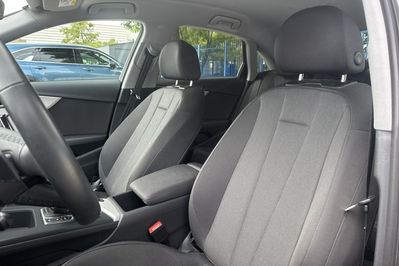 Audi A4 35 TFSI S Line
