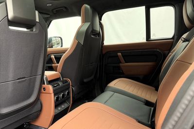 Land Rover Defender 110 P635 V8 OCTA