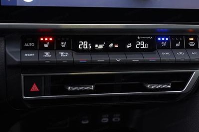 Toyota Camry Prestige 2.5 Hybrid Dynamic Force