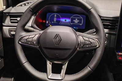 Renault Captur Techno 1.3 TCe mHEV EDC