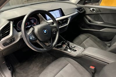 BMW Seria 1 118i Advantage