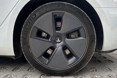 Tesla Model 3 Standard Range Plus