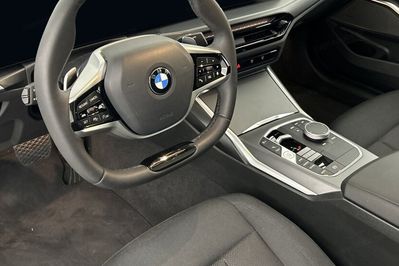 BMW Seria 3 Touring 330e xDrive