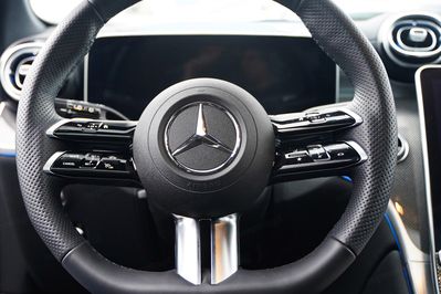 Mercedes GLC 200 4-Matic AMG Line