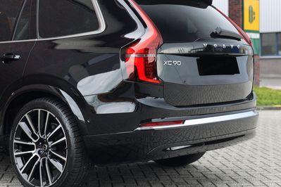 Volvo XC90 B5 AWD Ultra Bright