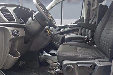 Ford Transit Custom 320 L1H1 Limited Aut.