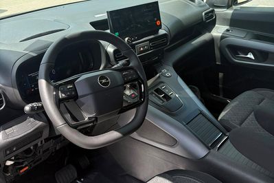 Opel Combo Kombi M L1H1 EAT8