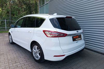 Ford S-MAX Hybrid Titanium CVT