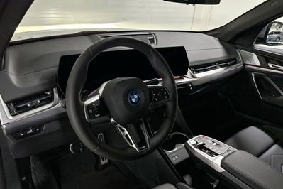 BMW iX2 eDrive20