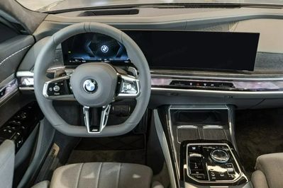 BMW Seria 7 740d xDrive M Sport