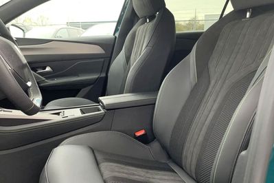 Peugeot 308 GT S&S e-DCS6 1.2 mHEV