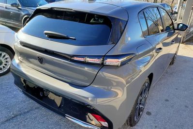 Peugeot 308 Allure EAT8 1.5 BlueHDi