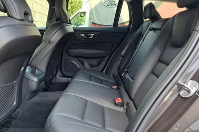 Volvo V60 B4 B Plus Dark aut