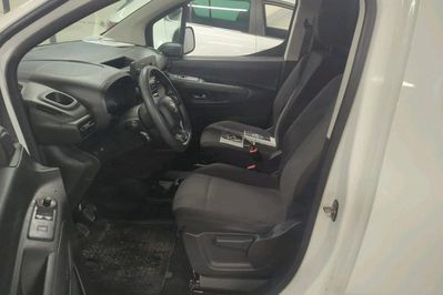 Toyota Proace City Long L2H1