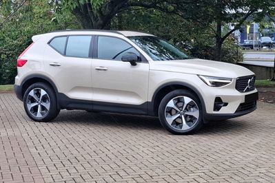 Volvo XC40 B4 Ultra Dark