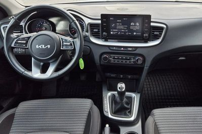 Kia Ceed 1.5 T-GDI M