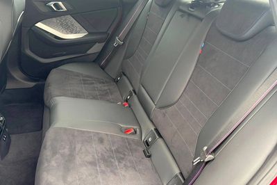 BMW Seria 2 220i mHEV aut