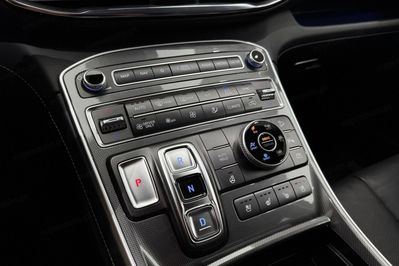 Hyundai Santa Fe 1.6 T-GDI HEV Platinum 4WD