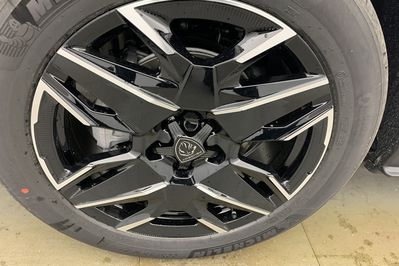 Peugeot 3008 GT 1.2 mHEV e-DCS6