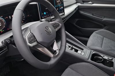 Volkswagen Golf Life Plus 1.5 eTSI mHEV DSG