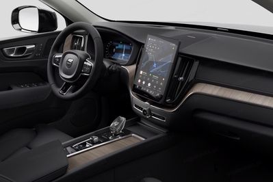 Volvo XC60 B5 B AWD Ultra Dark