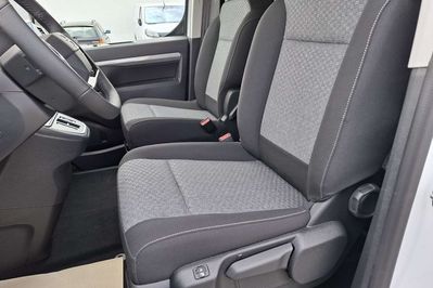 Opel Zafira Life Extra Long L2H1 Business AT8