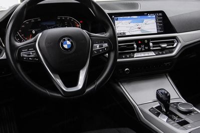 BMW Seria 3 Touring 318i