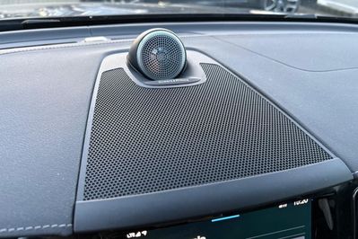 Volvo XC60 T6 Plug-In Hybrid AWD Ultra Black Edition aut