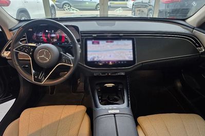 Mercedes E Klasa 200 4-Matic Avantgarde 9G-Tronic