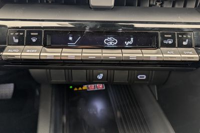 Toyota C-HR Style 2.0 DynamicForce PHEV AT