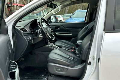 Mitsubishi L200 2.2 d Dc Instyle Plus