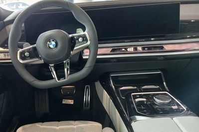 BMW Seria 7 740d xDrive M Sport