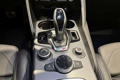 Alfa Romeo Giulia Turbo Veloce Q4