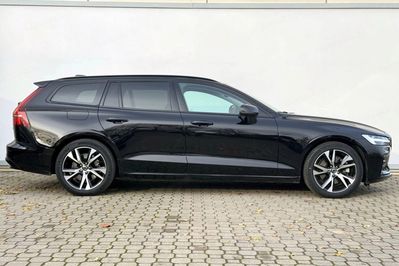 Volvo V60 B4 B Plus Dark