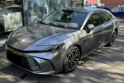 Toyota Camry Executive 2.5 Hybrid Dynamic Force