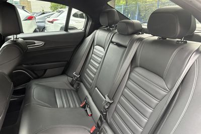 Alfa Romeo Giulia 2.0 Turbo Veloce Q4 aut